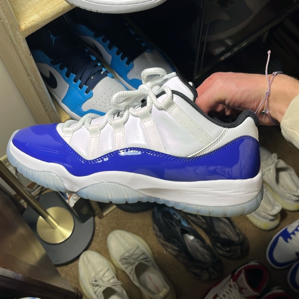 🔥Jordan 11 Low Concord Sketch sz (w11) mens 9.5 authentic🔥